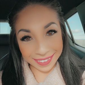 Meet your Posher, Cierra